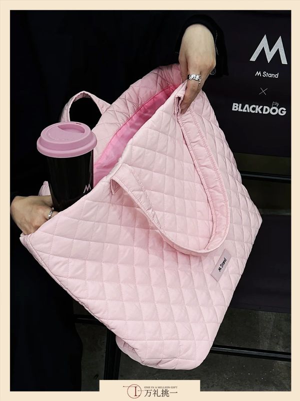  Custom Diamond Totes for Singapore Fashion Brand's VIP Gifting &ndash; Stylish Corporate Gift Case Study