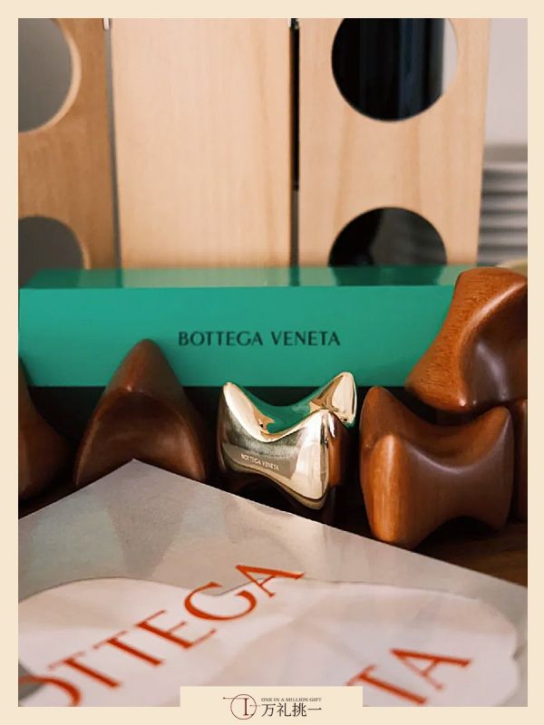 Success Case Teak & Brass Jenga Set - How Companies in Singapore Malaysia Thailand Used It for Design Corporate Gifting