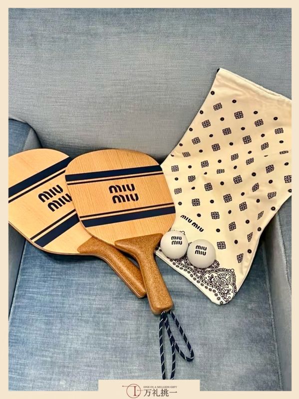  Custom MIU MIU Beach Paddle Sets for Thailand Beach Resort's Summer Campaign &ndash; Vibrant Corporate Gift Case Study