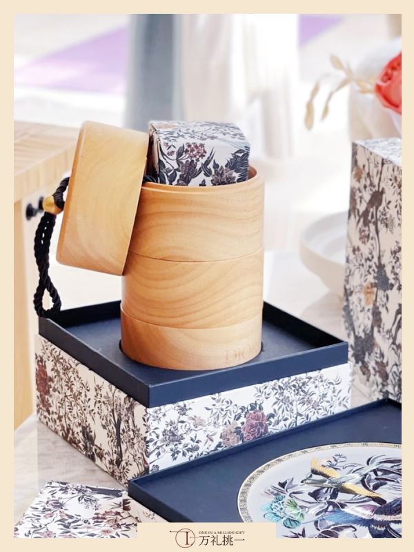  Custom Embroidered Fan Gift Box Supplier Delivers 150pcs for Thailand Mid-Autumn Event