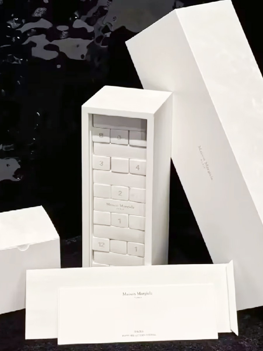 Success Case: Stacking Gift Boxes for Luxury Hotel VIP Gala in Singapore;