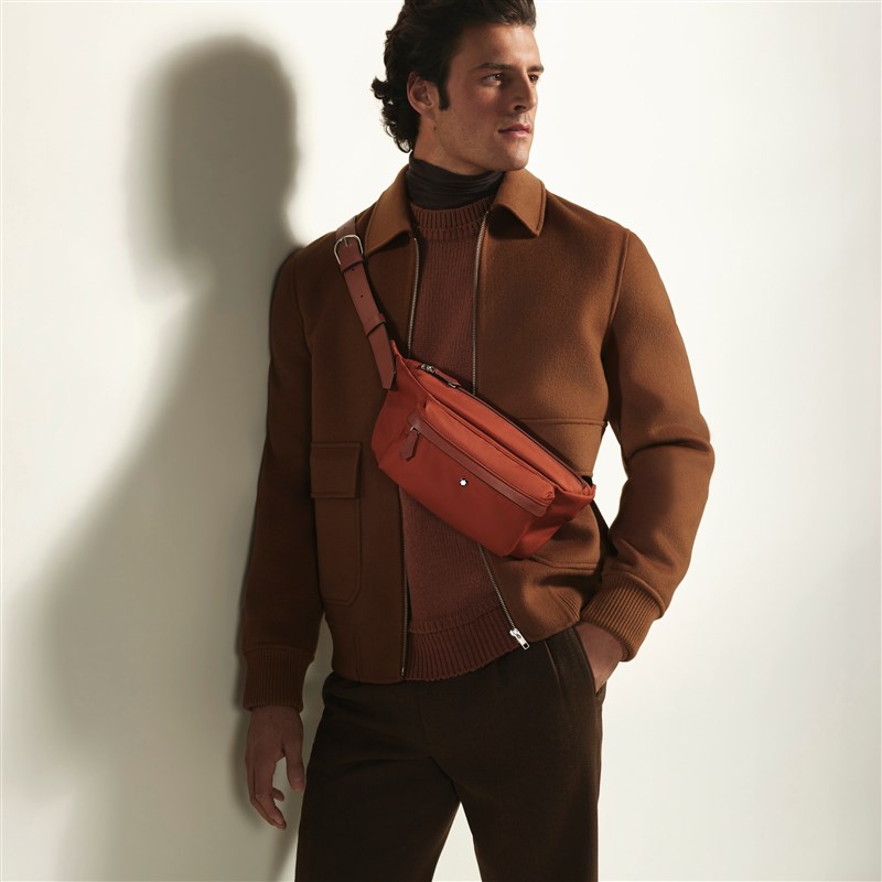 Case Study 800pcs Waterproof Waist Bag Corporate Gift;
